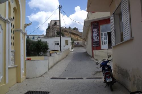 20140620-Spre cetatea Paleochora (2)