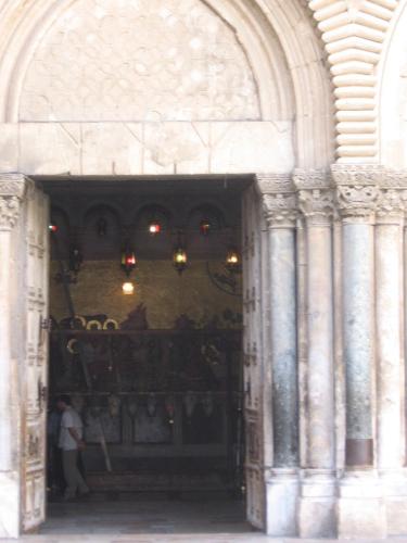 Mormintul Sfint (05)